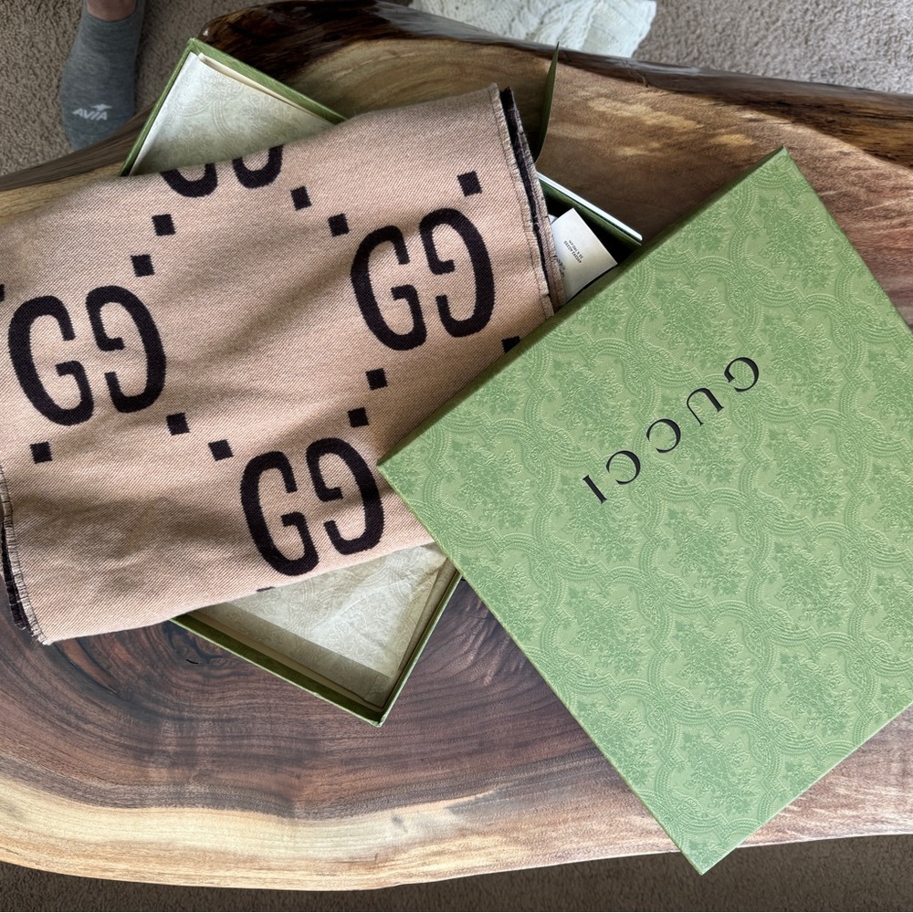 Gucci Scard GG Freedom 35x190. Brand new with tags - Picture 5 of 6
